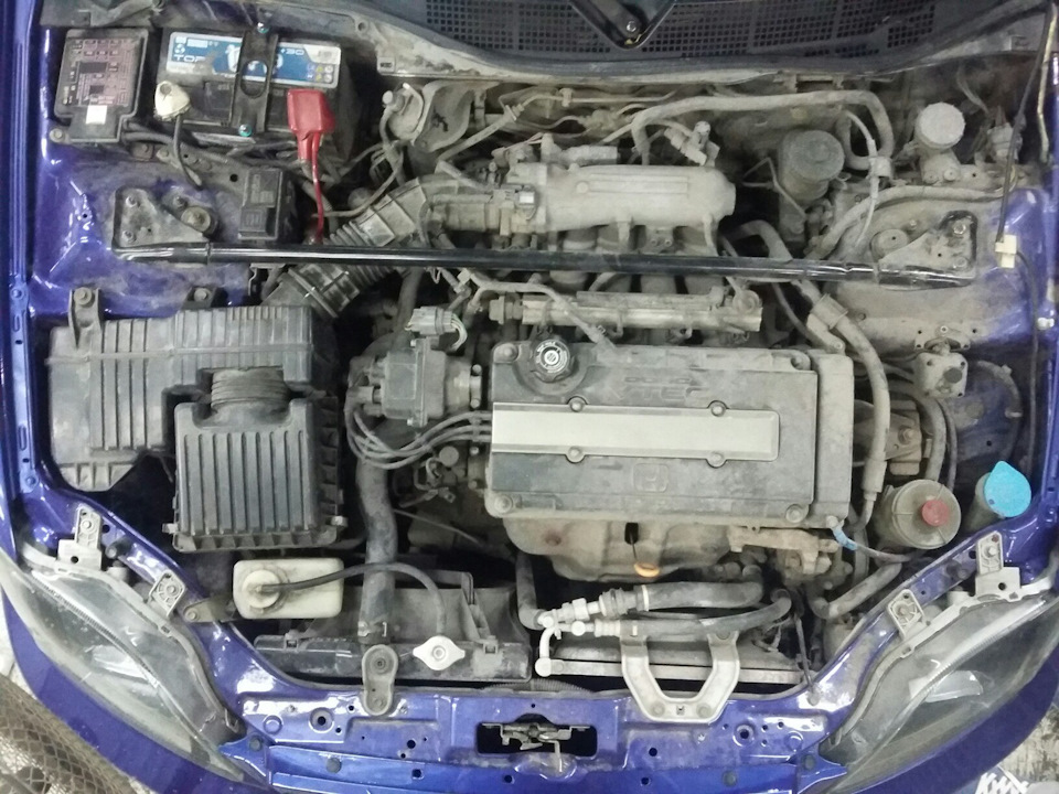 фу бяка — Honda Civic Hatchback (6G)