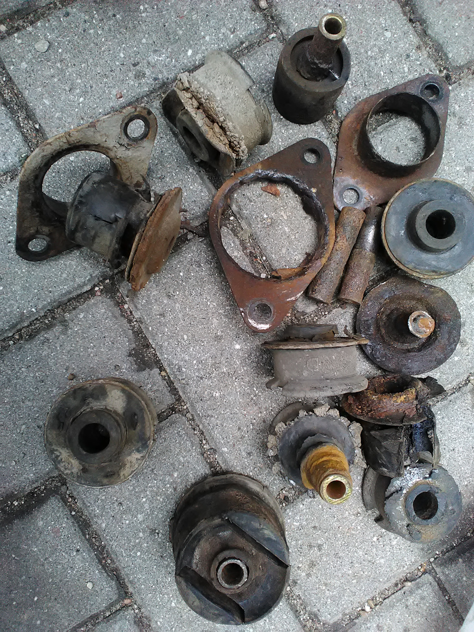Фото в бортжурнале Opel Frontera A Basic
