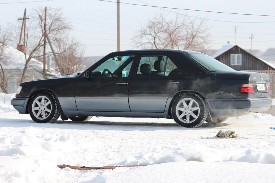 Фото в бортжурнале Mercedes-Benz E-Class (W124)
