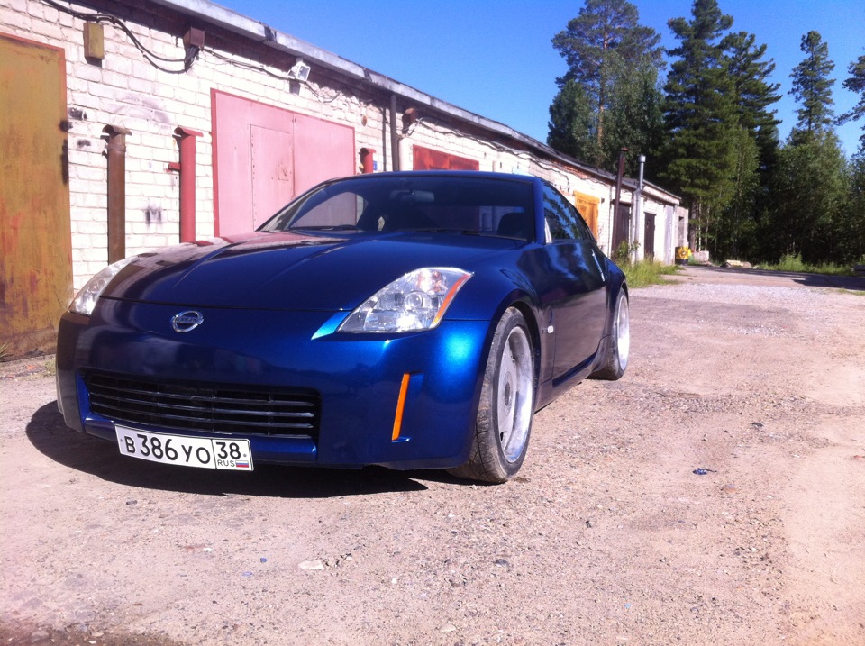 номера значки все на месте — Nissan 350Z