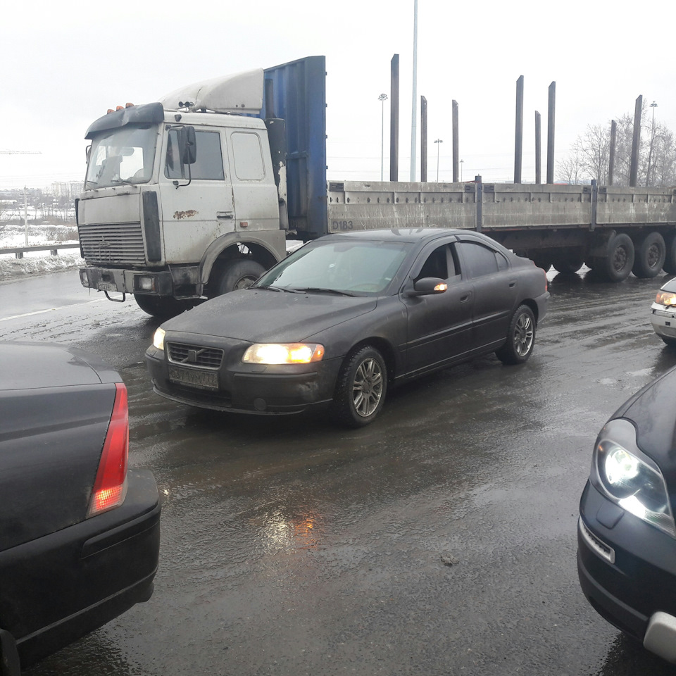 Фото в бортжурнале Volvo S60 (1G)