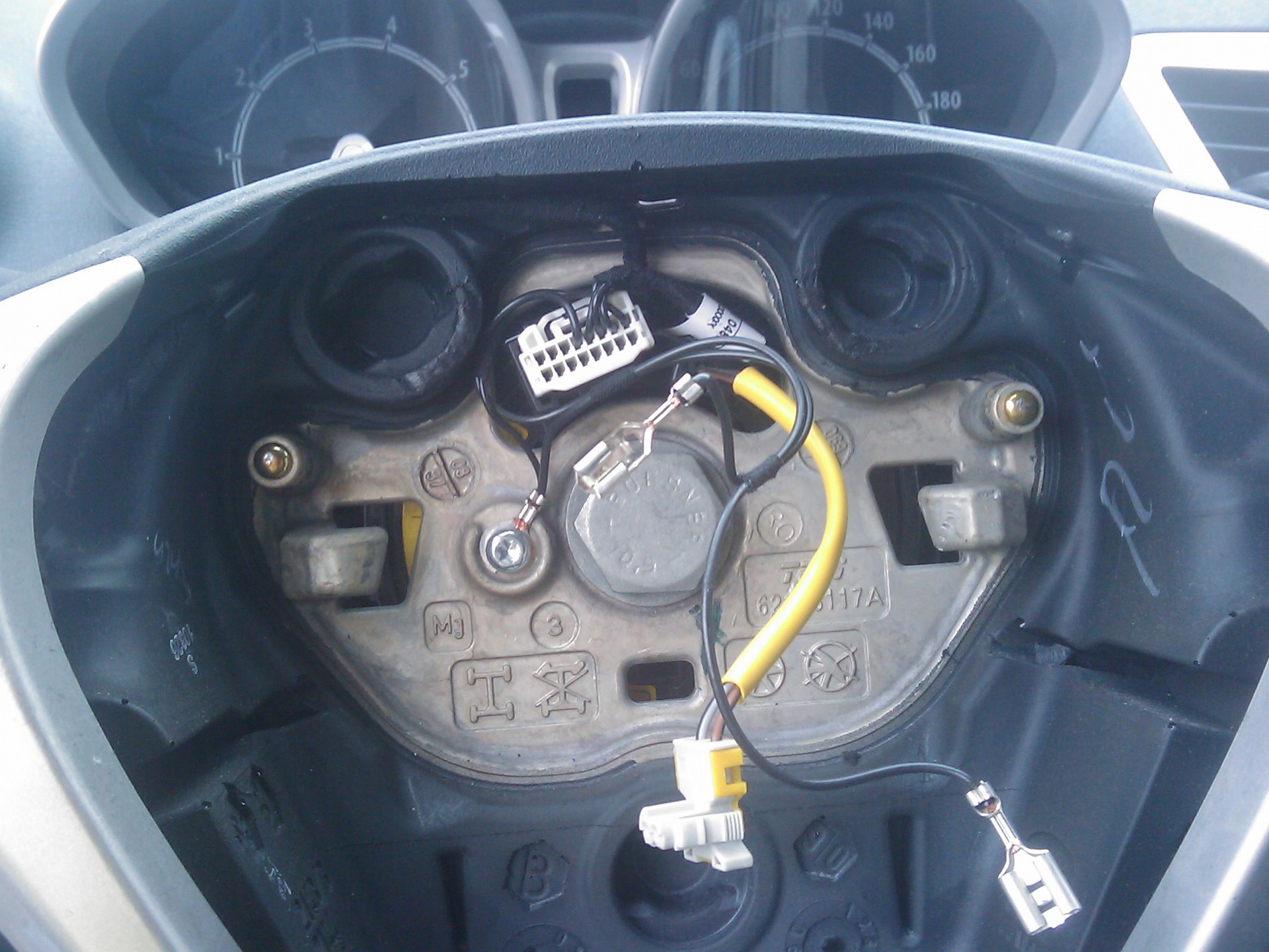 Фото в бортжурнале Ford Fiesta (Mk VI)