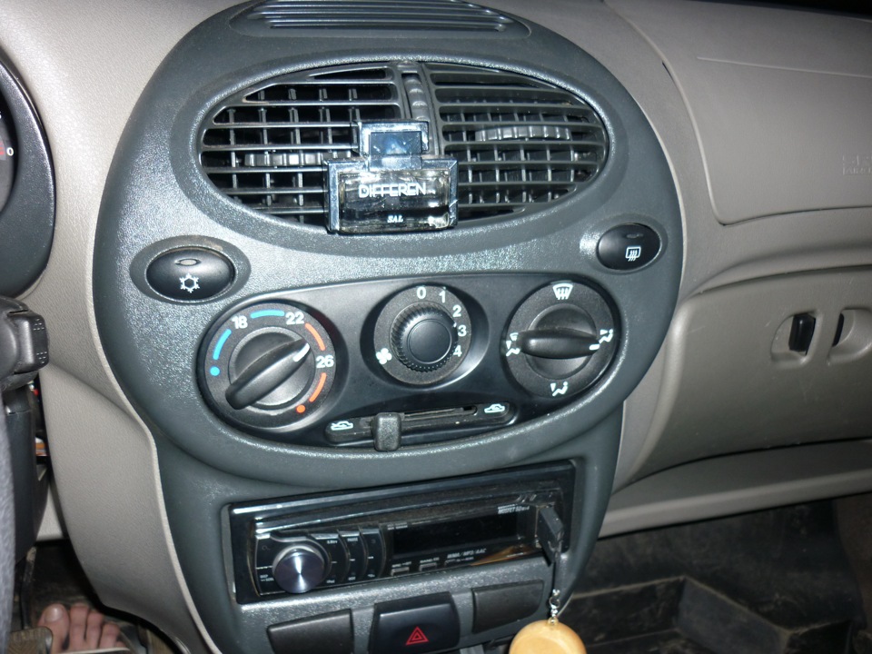 18 — Lada Калина Хэтчбек (1G)