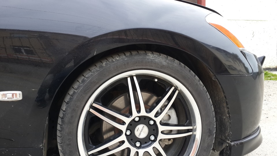 Перед. Не достает до арки пару сантиметров — Infiniti M (2G)