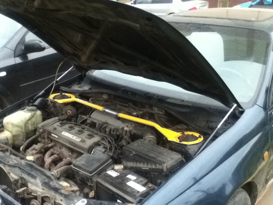 О как ) — Toyota Carina E