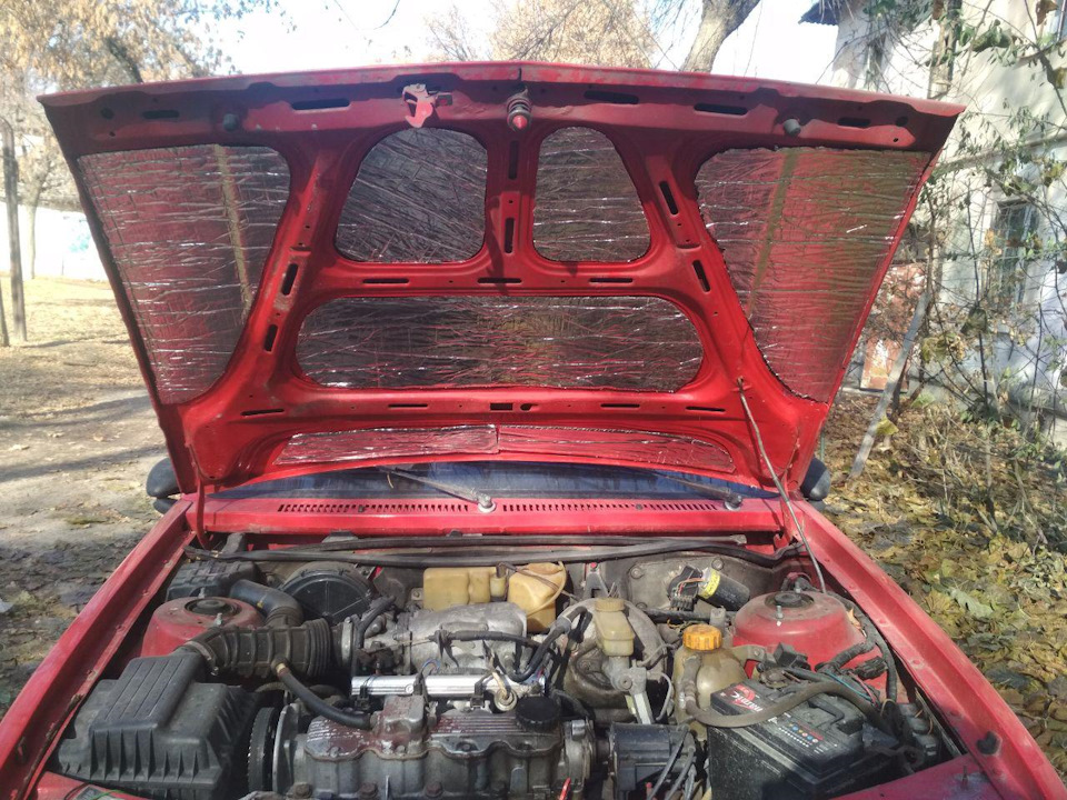 капот от обычного opel kadett d — Opel Kadett D