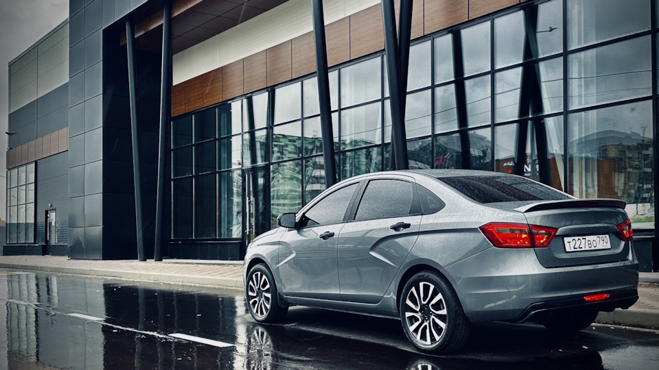 Lada Vesta Плутон (H4M/Вариатор)