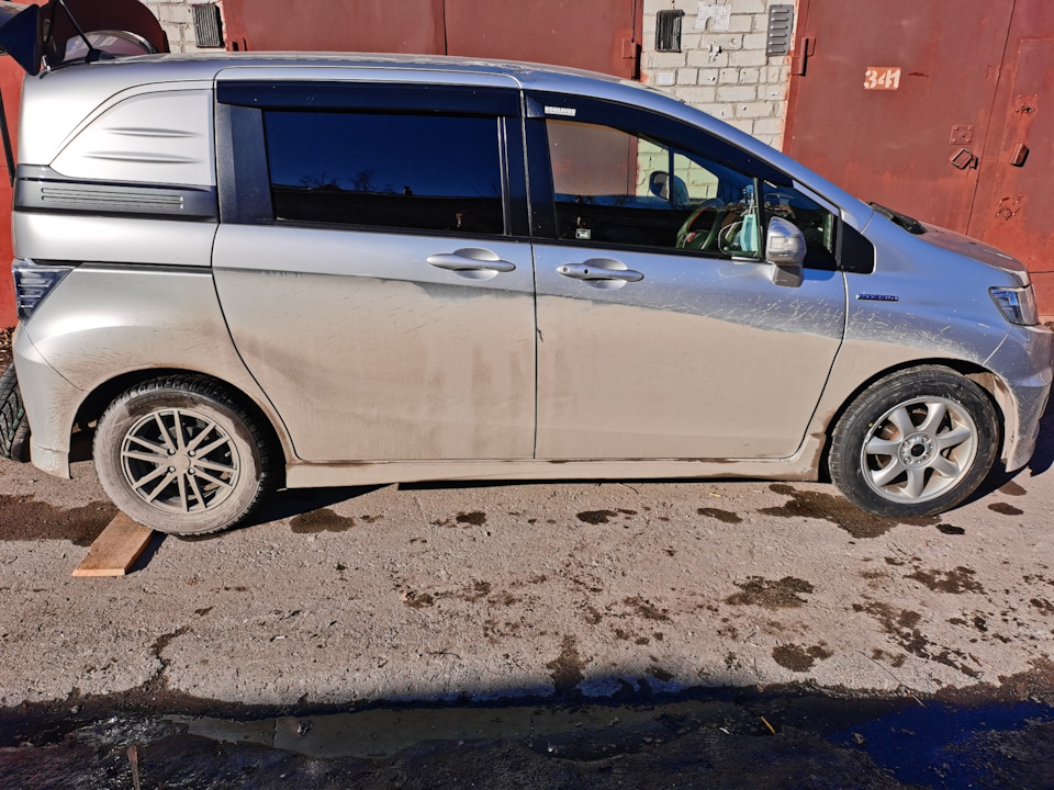 Фото в бортжурнале Honda Freed (1G)