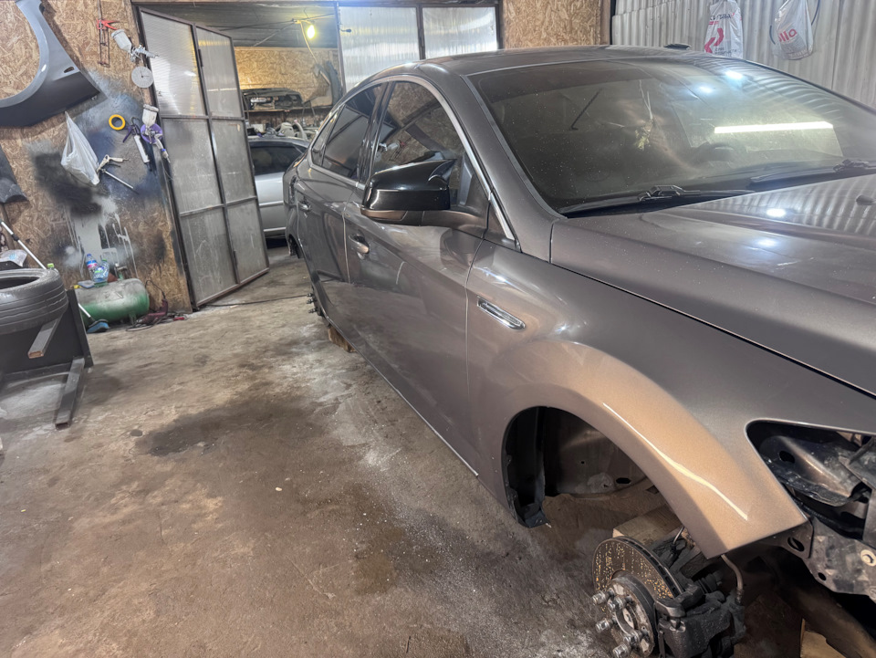 Photo from the logbook Ford Mondeo IV