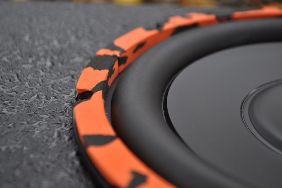 Активный сабвуфер DL AUDIO Barracuda 8A Underseat. #Установка
