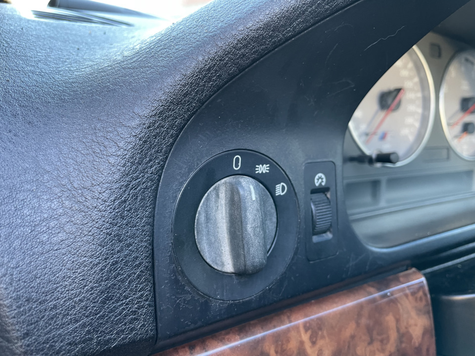 Фото в бортжурнале BMW 5 series (E39)