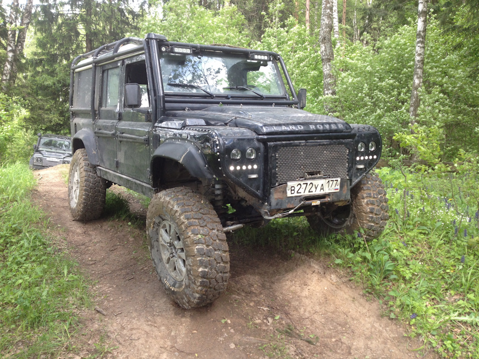 5 — Land Rover Defender (L315/L316)