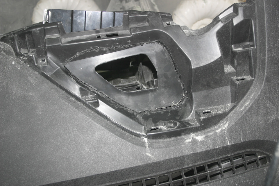 Начало резки — Lada XRAY