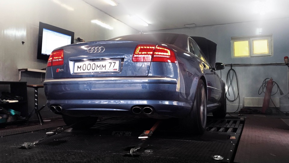 едем… — Audi S8 (D3)