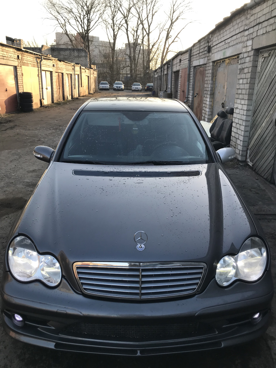 Photo from the logbook Mercedes-Benz C-Class (W203)