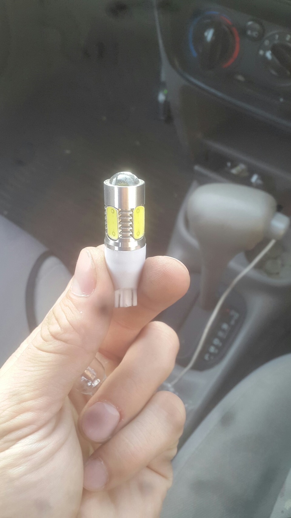 В общем вот такая красота, лампа Т15 5SMD+линза! Температура 5000К. (Ярко-Белая) — Mazda Demio (1G)