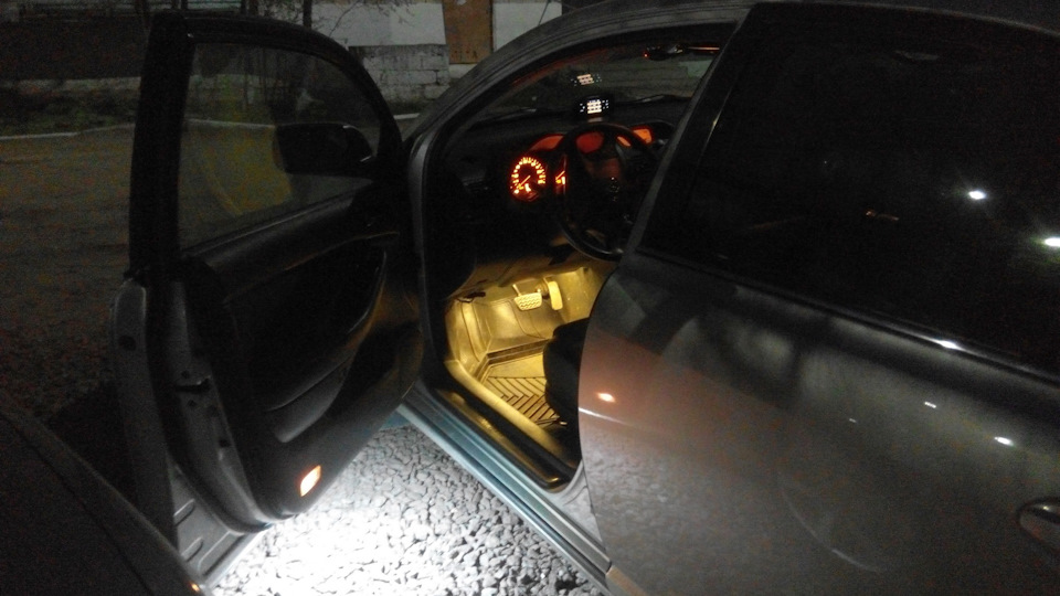Фото в бортжурнале Toyota Avensis II