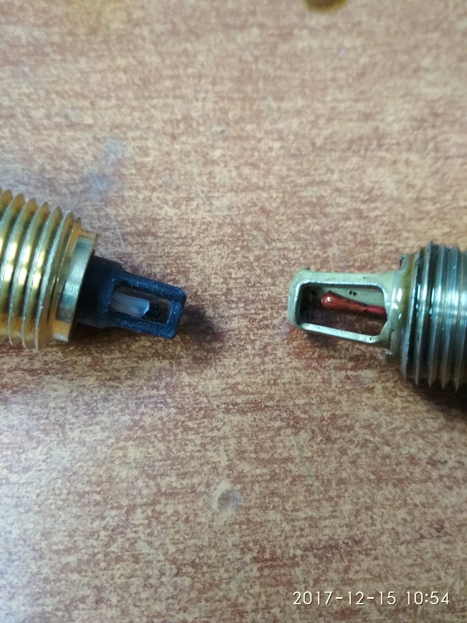Photo from the logbook Ford Scorpio I. Found on photo: 121510