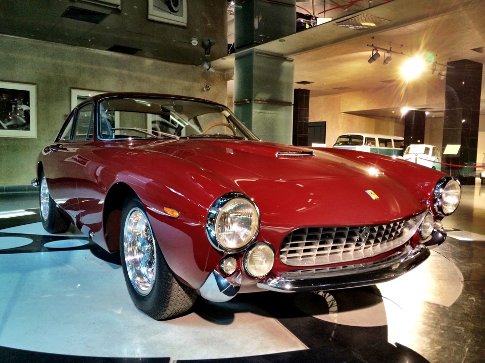 1964 Ferrari 250 GT Lusso Berlinetta, ну или просто автомобиль-мечта! — Volvo XC90 (1G)