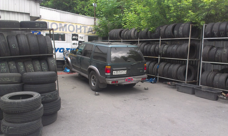 Фото в бортжурнале Ford Explorer (2G)