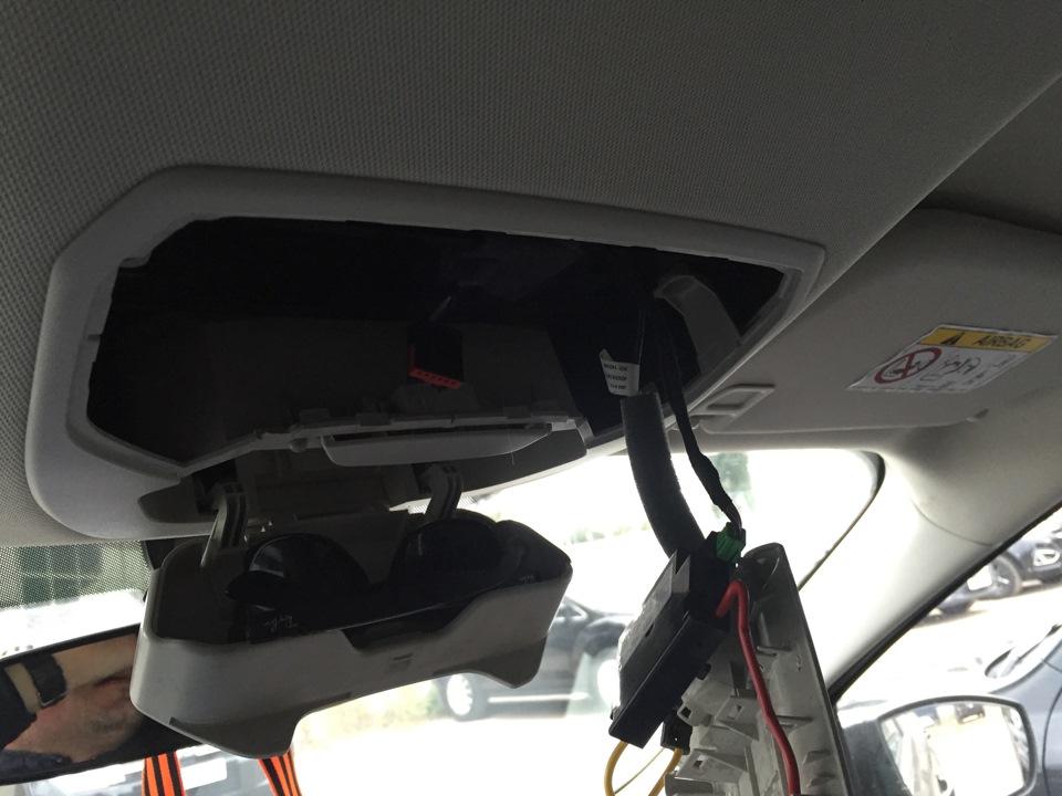 микрофон подключен — Ford Kuga (2G)