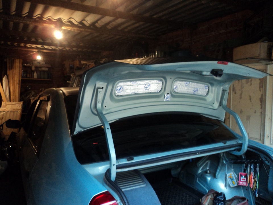 Фото в бортжурнале Renault Logan (1G)