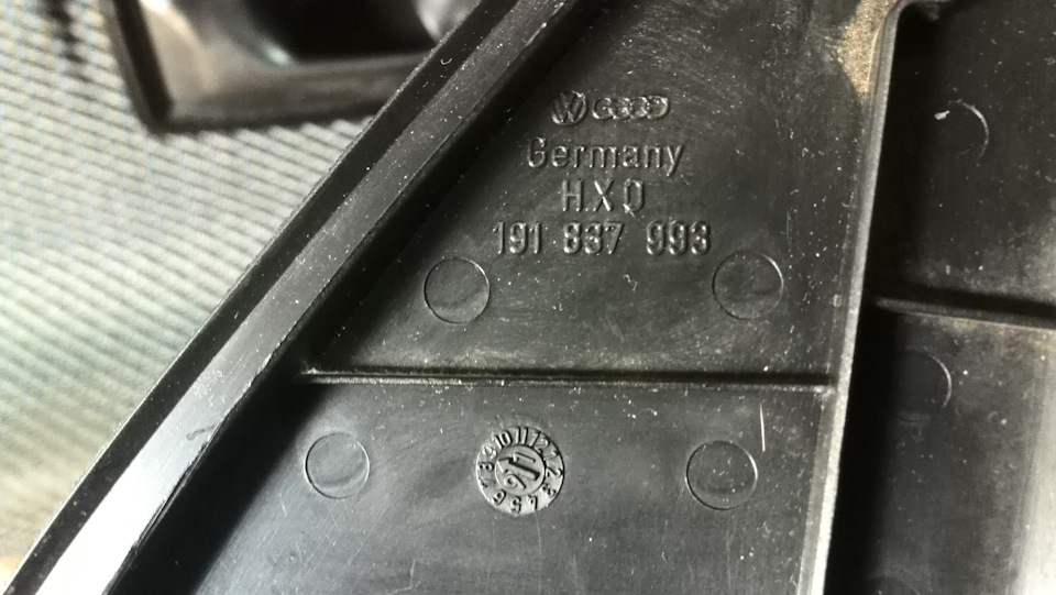 Новый. 91-го года выпуска) — Volkswagen Golf Mk2. Запчасти на фото: 191887