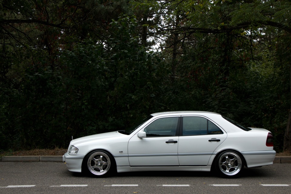 Фото в бортжурнале Mercedes-Benz C-Class (W202)