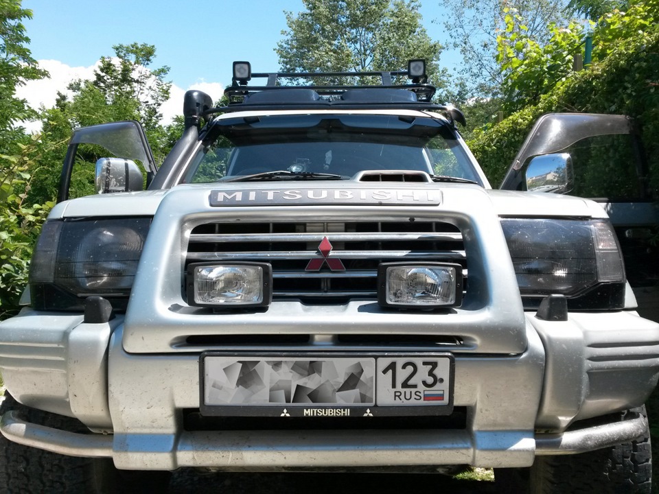 Фото в бортжурнале Mitsubishi Pajero (2G)