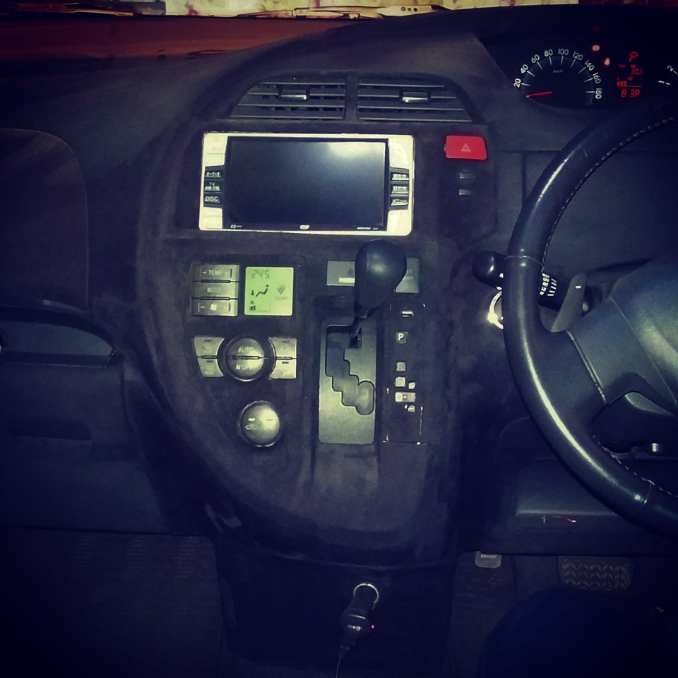 Фото в бортжурнале Toyota Ractis (1G)