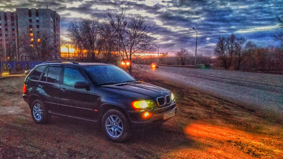 BMW X5 школьная мечта