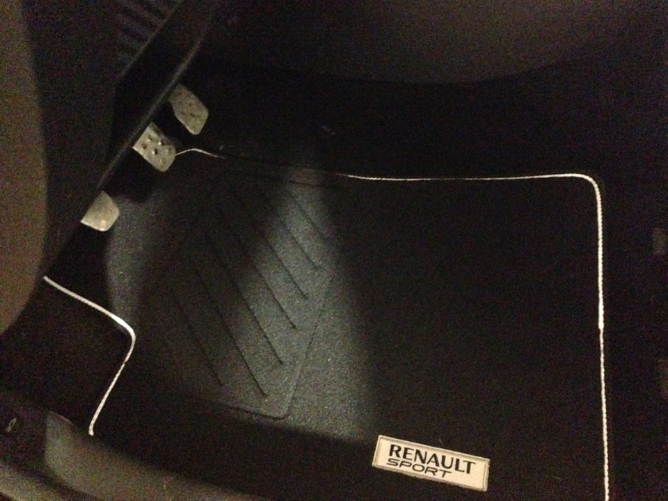 Фото в бортжурнале Renault Clio Sport II