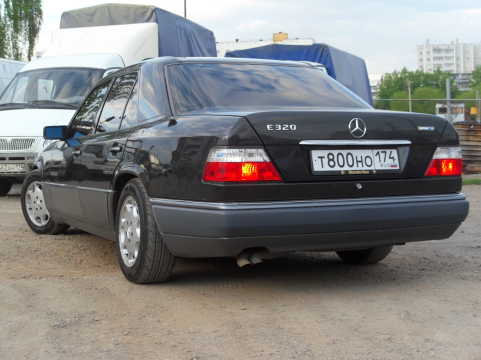 Фото в бортжурнале Mercedes-Benz E-Class (W124)