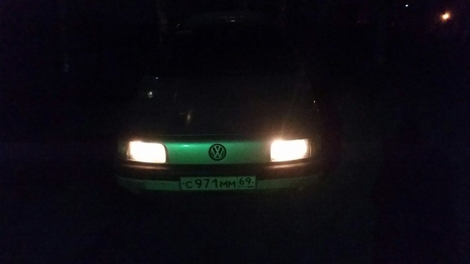 Фото в бортжурнале Volkswagen Passat B3. Запчасти на фото: TC971