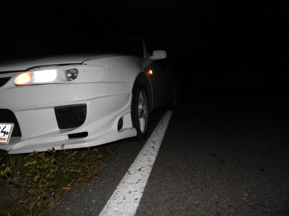 :) — Toyota Corolla Levin (AE110/111)