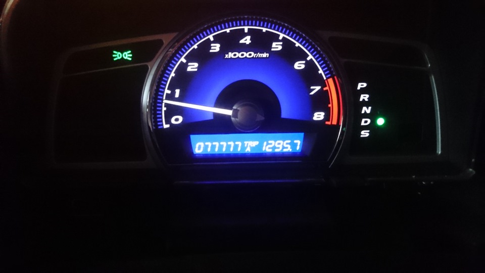 Фото в бортжурнале Honda Civic 4D (8G). Запчасти на фото: 7129S