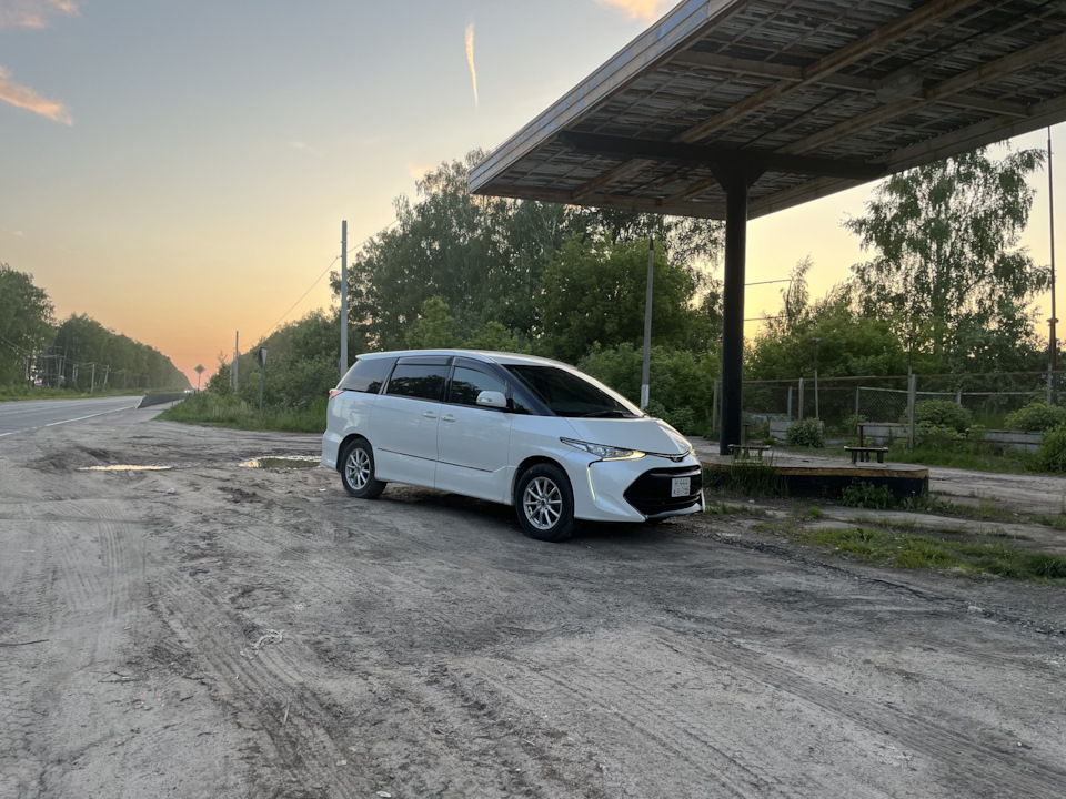 Фото в бортжурнале Toyota Estima (III)