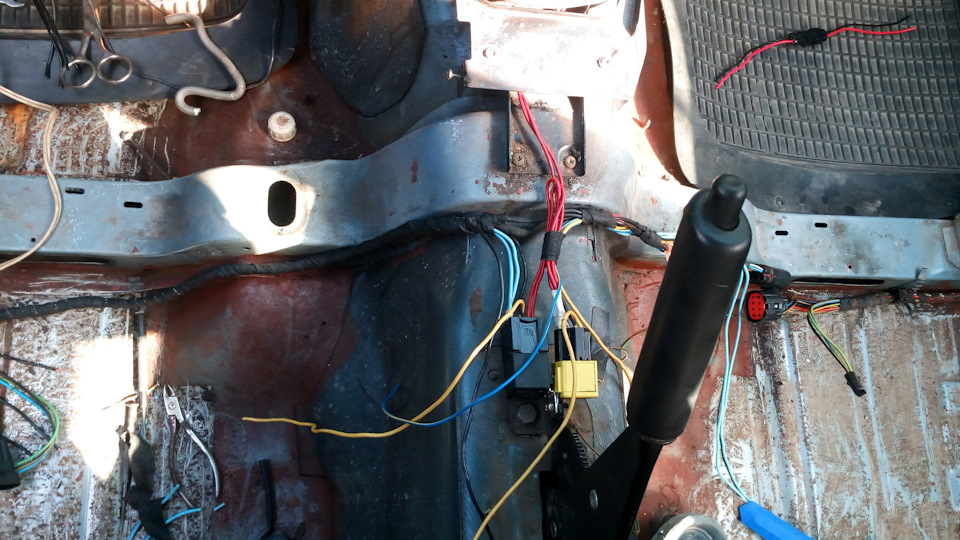 5 — Ford Scorpio I