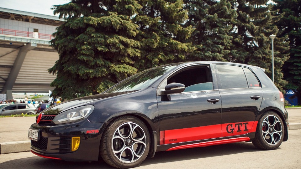 Volkswagen Golf GTI BlacK RabbiT K04