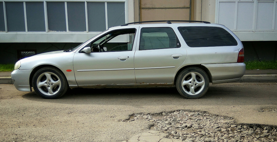 Фото в бортжурнале Ford Mondeo II
