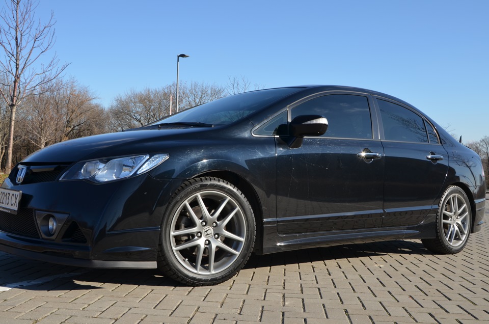 Фото в бортжурнале Honda Civic 4D (8G)