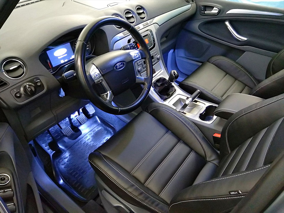Фото в бортжурнале Ford S-Max (1G)