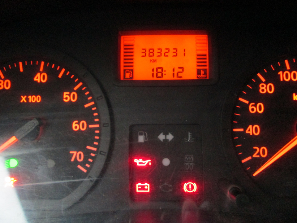 Фото в бортжурнале Renault Logan (1G)