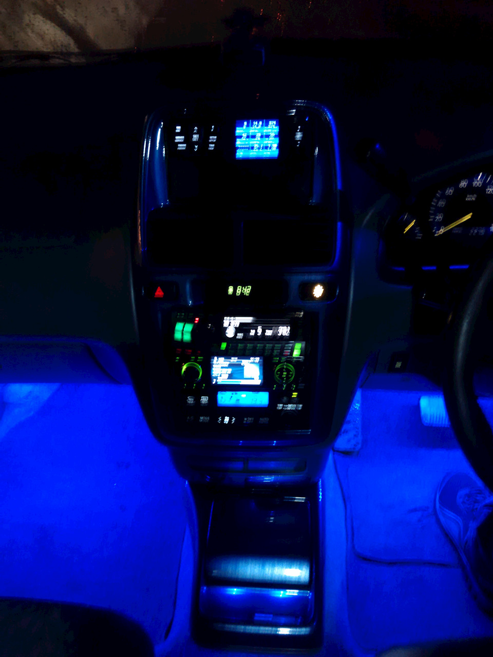 Фото в бортжурнале Toyota Ipsum (10)