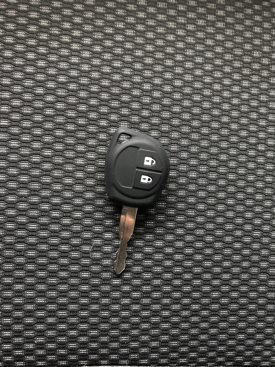 силиконовый гораздо приятнее чем кожаный с AliExpress — Suzuki Vitara (4G)