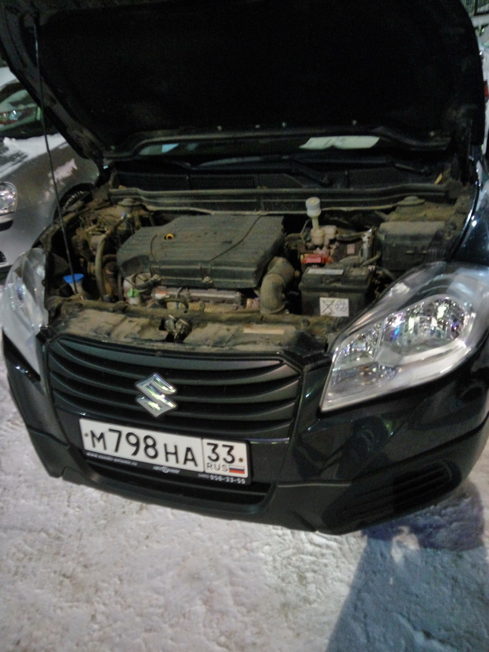 прикуривали пуско-зарядным устройством на парковке Автомира — Suzuki SX4 (2G)