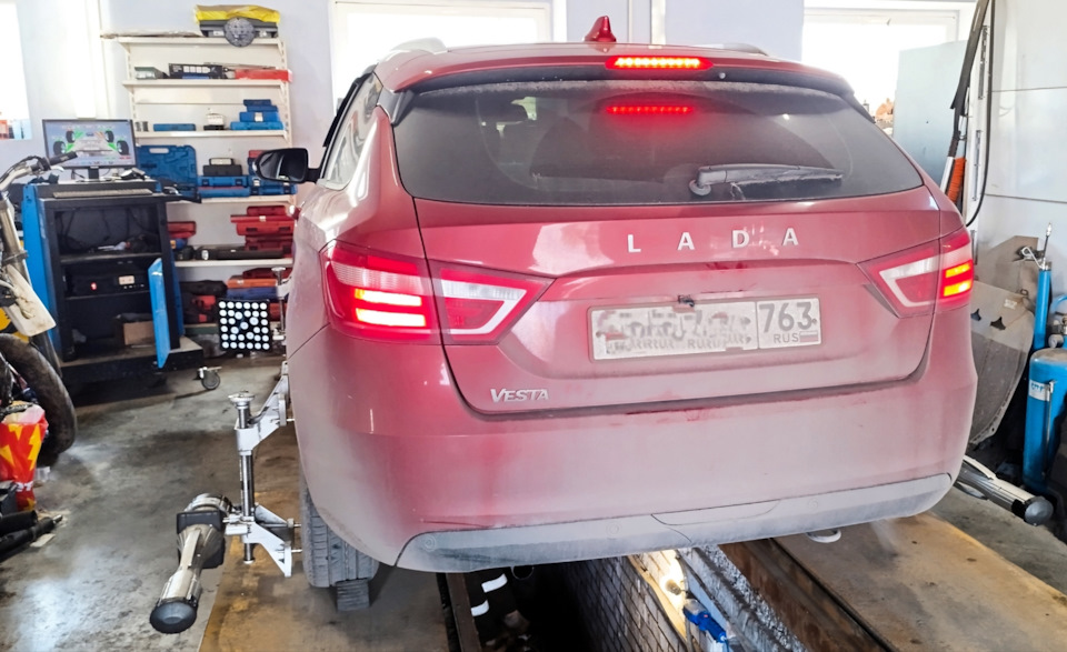 Фото в бортжурнале Lada Vesta SW (1G)