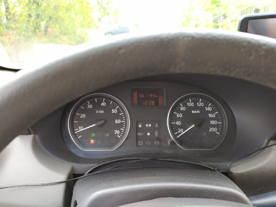 Фото в бортжурнале Renault Logan (1G)