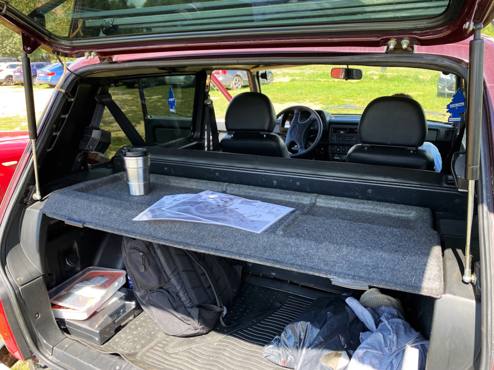 Полка в ниве — полноценный стол — Lada 4x4 3D