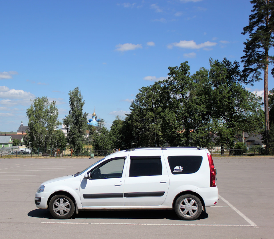 2 — Lada Ларгус